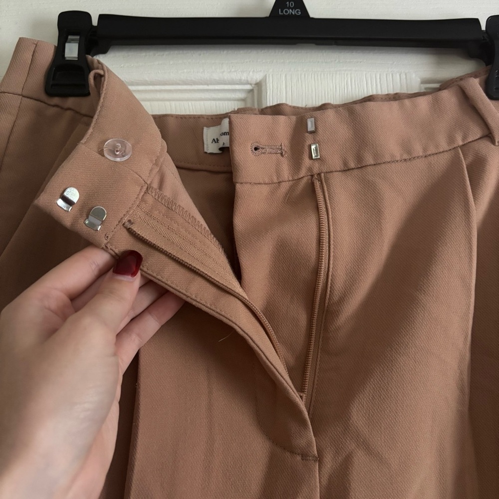 Abercrombie & Fitch Women's Camel Trousers - Picture 6 of 8